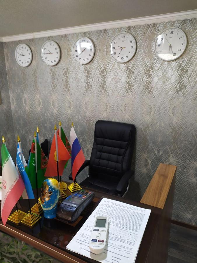 Uvaysiy Family Guest House Marghilon Bagian luar foto