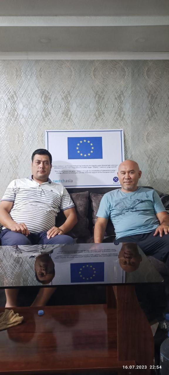 Uvaysiy Family Guest House Marghilon Bagian luar foto